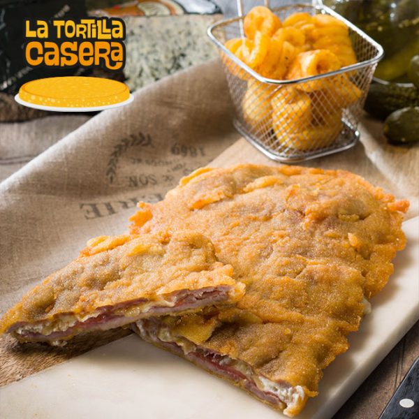 Cachopo de jamón, queso cabrales y pimientos