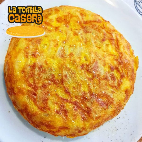 Tortilla de patatas con picadillo asturiano